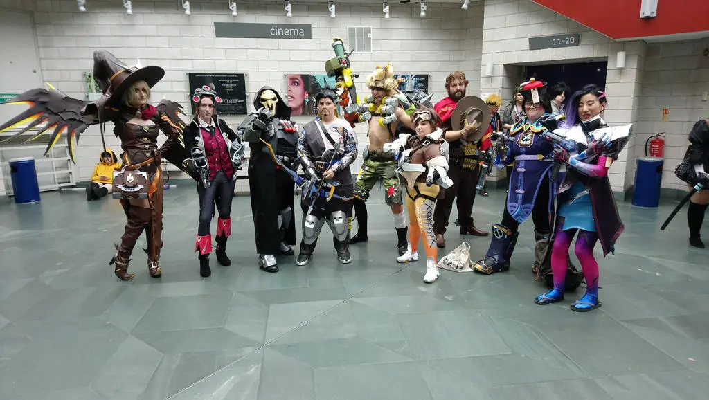 Titelseite -Karnevalskostüme Herren Verkäufe 1