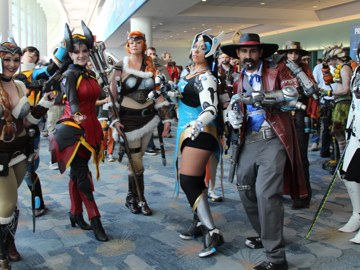 Titelseite -Karnevalskostüme Herren Verkäufe 3